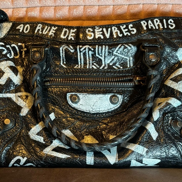 Balenciaga Black & White Graffiti Lambskin Small Classic City Bag purse auth - Picture 2 of 13